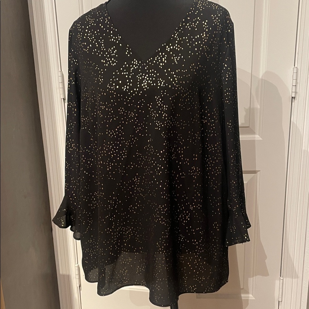 JM Collection Black Top with Gold Accents (E)